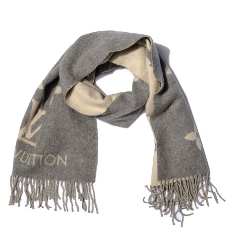 louis vuitton cashmere monogram reykjavik scarf black|More.